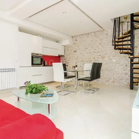 Villa Ucovic *